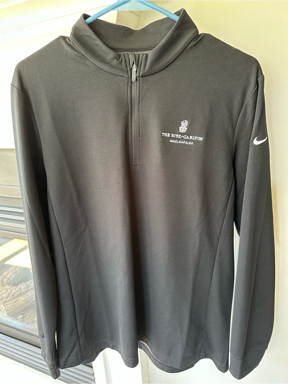 Nike Black Quarter-Zip Pullover with The Ritz-Carlton Logo- like new!